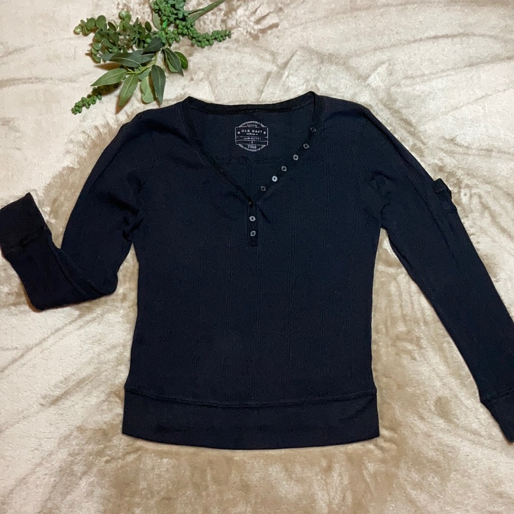 Old Navy Women's S Black Maternity Long Sleeve V-Neck Button Top